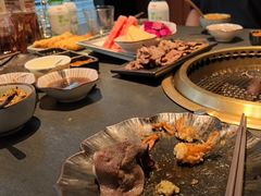 -铭牛烧肉·和牛海鲜自助(高新月牙湖店)