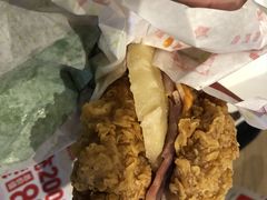 培根鸡腿肉堡-肯德基(金爵万象店)