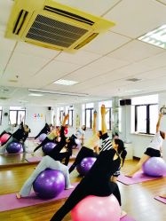 -爱尔乐美孕产瑜伽·普拉提