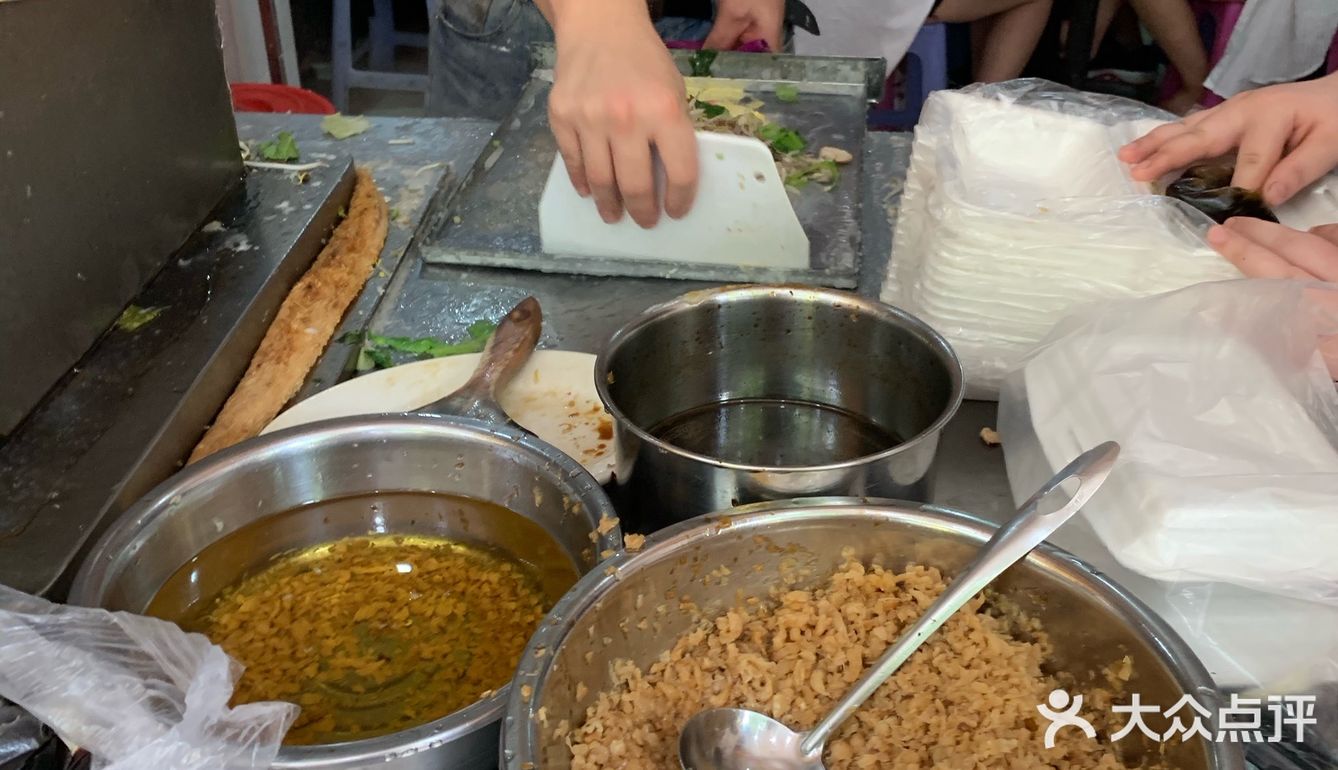如果喜欢每口肉都有粉皮的话建议小份可以了