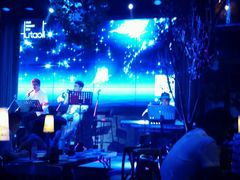 -胡桃里音乐酒馆(白云五号T5 MALL店)