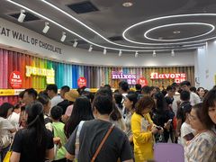 -m豆巧克力世界(上海世茂广场店)