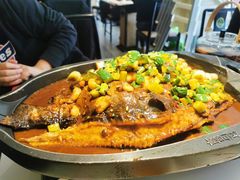 -江边城外烤全鱼(世茂广场店)