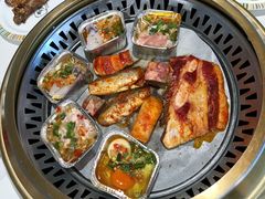 -布罗城堡自助烧烤(鸿通城购物中心店)