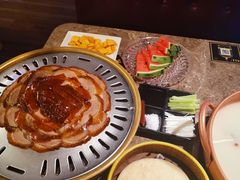 -三人行骨头王火锅(长寿店)