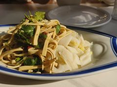凉菜拼盘-鲁南仔·滕州炒鸡(经三路店)