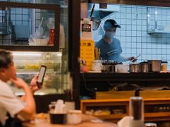 -麻婆婆白家肥肠粉(海岸城店)