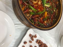 -乡土特色.冷锅鱼.牦牛肉汤锅