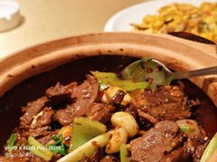 -八府香鸭·啫啫煲(华山路店)