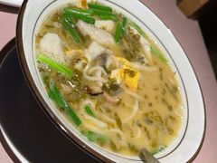 黄鱼面-新荣记(南京西路店)
