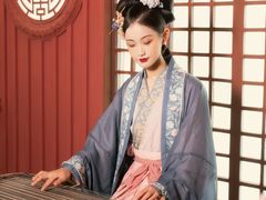 -昆妆星棠化妆美甲学校(呈贡校区)