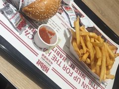 -The Habit Burger Grill 哈比特汉堡(复兴soho店)