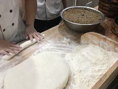 -舒小笼松针小笼包