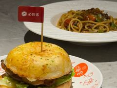 -必胜客(威高广场店)