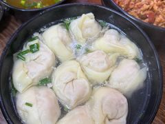 三鲜馄炖-万寿斋(山阴路店)