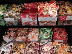 -良品铺子(五角场万达店)