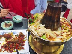 -撒拉人家.酸菜牦牛肉火锅