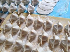 -阿姨来了月嫂服务中心(徐汇店)
