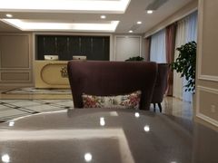 -永恒朗悦酒店(广西大学地铁站大学东路万达广场店)