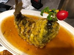 糖醋鲤鱼-闫府私房菜·百年鲁菜(恒隆店)