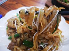 干炒牛河-南记食粥坊·宵夜大排档(岭南分店)