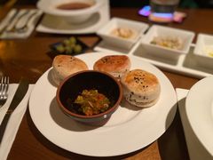 餐前面包配自制辣椒酱-Tajine Moroccan塔金摩洛哥中东餐厅