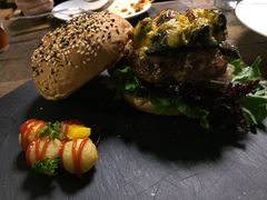 -HIGH FIVE哈福手工汉堡(桂林路店)