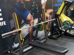 -爱尚游泳健身(外交公寓店)