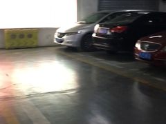 -龙阳广场-地下停车库