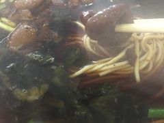 -小龙大肉面馆