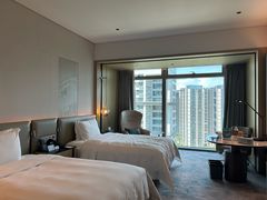 -深圳国际会展中心希尔顿酒店(前海华发冰雪世界店)