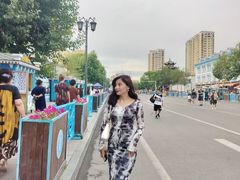 -天山集市(和家乐广场店)