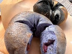 黑糖紫薯梅子贝果-方炉面包(丹凤店)