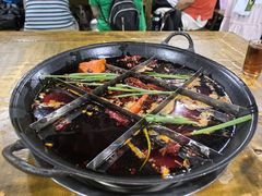 -正南齊北重庆老火锅(光华村直营店)