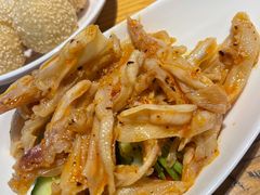 主打的干锅鸭头-安诚居干锅鸭头(八角店)