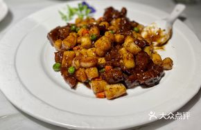 Black Pepper Beef with Rice Noodles