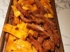 芒果烧牛柳-奉天小馆·非遗东北菜(济南万象城店)