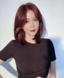 -变画·发型STUDIO