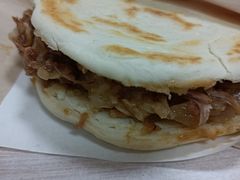 肉夹馍-秦镇西街老四米皮专卖店(自强西路店)