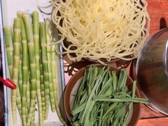 -周小明火锅(黑金冠社区店)