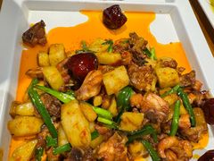 -隔壁老王·家常云南菜(花巷店)