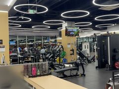 -Z&B Fitness Studio·Gym(前滩L+PLAZA店)