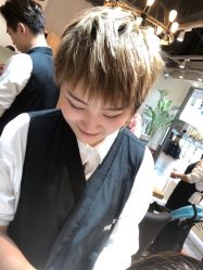 点击看大图 -曼都发型·臻选