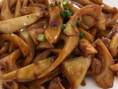 -侬佳蒸菜馆(听潮店)