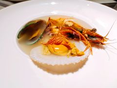 翡翠青口贝及黑虎虾海鲜清汤-王品牛排(杭州大厦店)