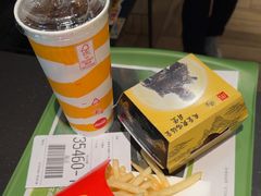 -麦当劳(凯德MALL太阳宫店)