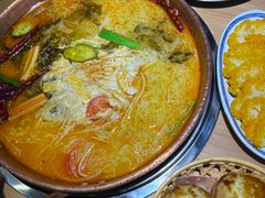 -洱火云南酸菜牛肉火锅(石景山当代商城店)