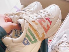 -京伟修鞋洗鞋奢侈品皮具护理店