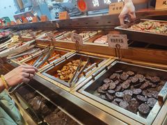 -黑金·寻焰自助百汇·烤肉·火锅(中街店)