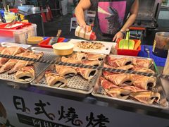 -六合夜市